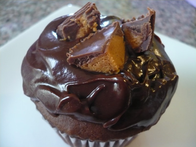 chocolate-peanut-butter-cupcake.jpg
